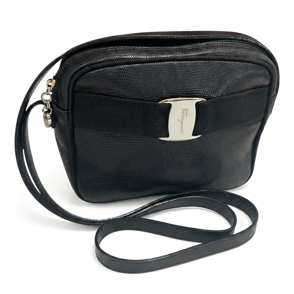 Vintage Salvatore Ferragamo Vara Bow Crossbody Camera Bag
